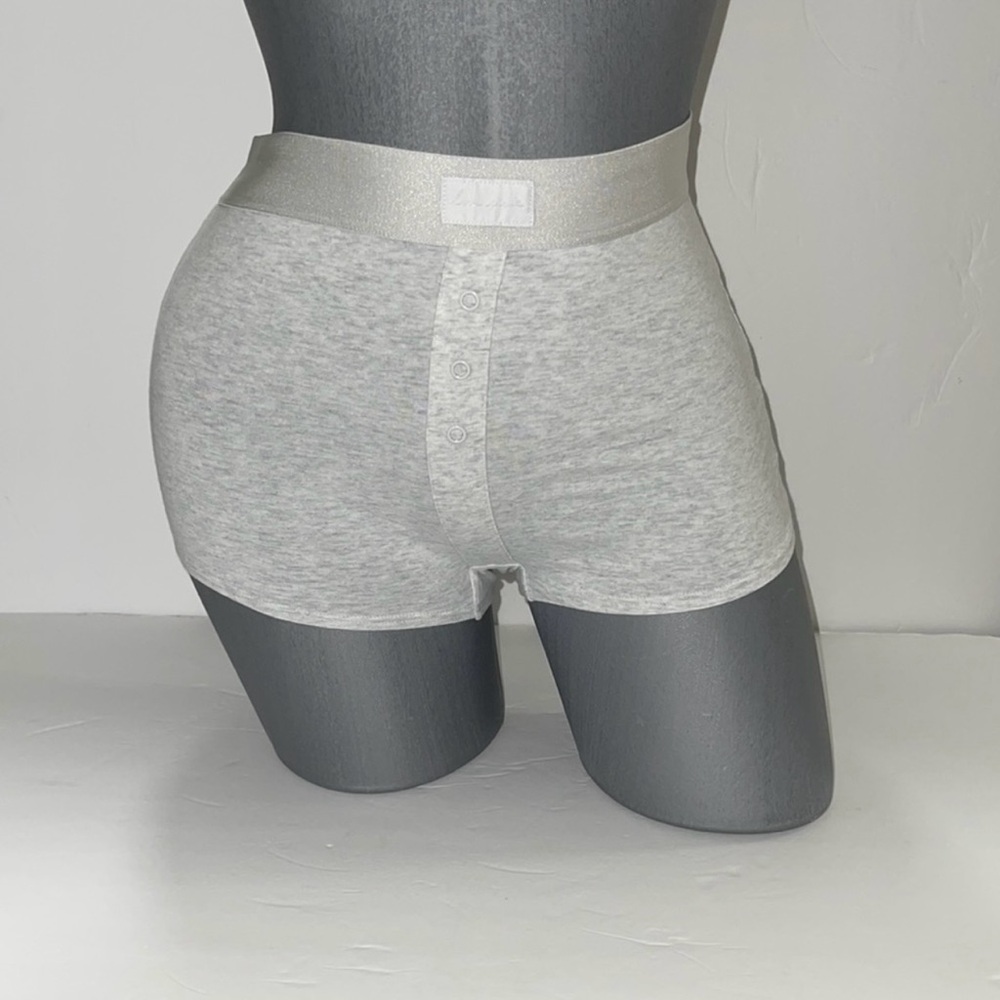 VICTORIAS SECRET PINK HIGH WAIST BOYSHORT PANTY UNDERWEAR. NWT